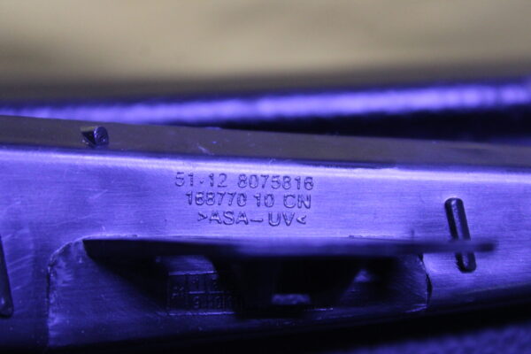 Bmw Bracket Bumper Rear Right 51128075816 - Image 4