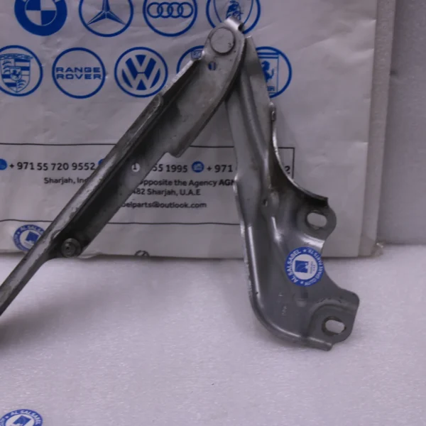 Audi A6 A7 front RIGHT Bonnet Hinge 4G8823302C