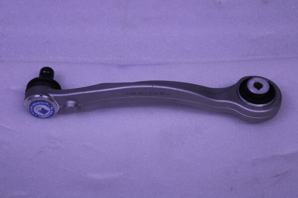 Audi Rear Right Upper Guide 4M0407510B