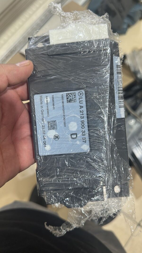 Mercedes Benz Control Unit A2139003337