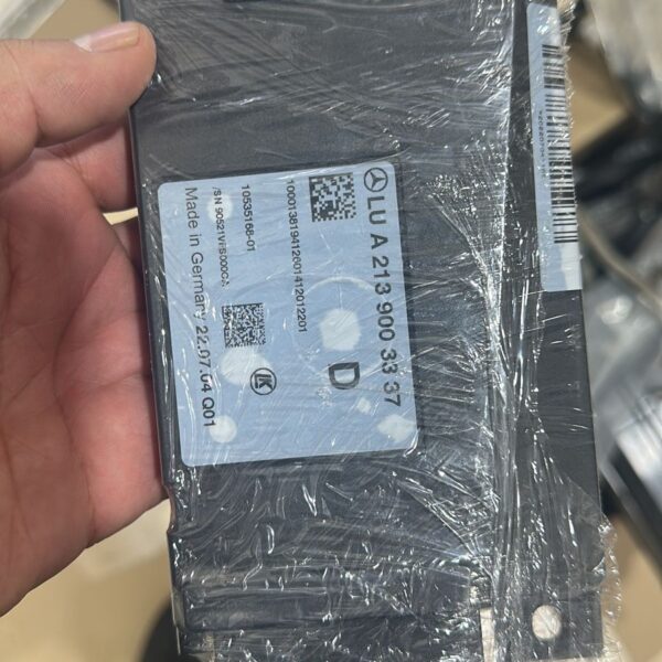 MERCEDES BENZ CONTROL UNIT A2139003337