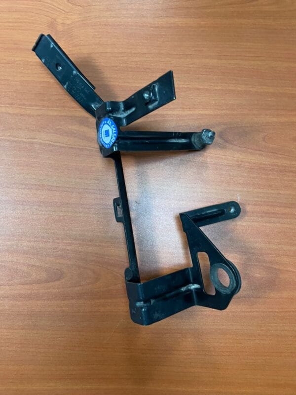 Volkswagen Touareg Bracket 7P0819545A