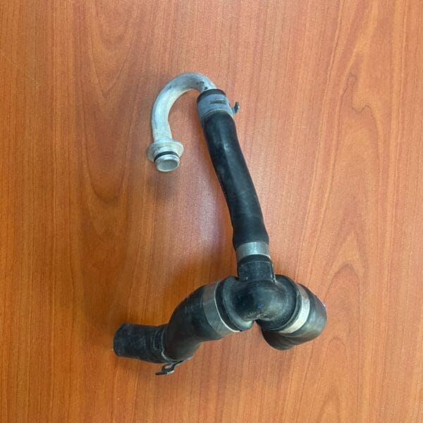 AUDI A8 COOLANT HOSE 079121448