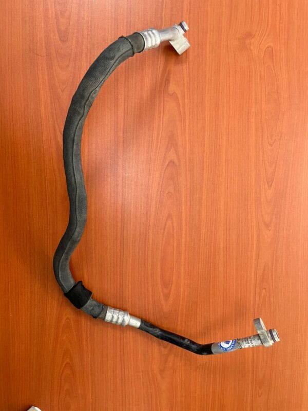 Audi A8 Refrigerant Hose 4H0260701Ae