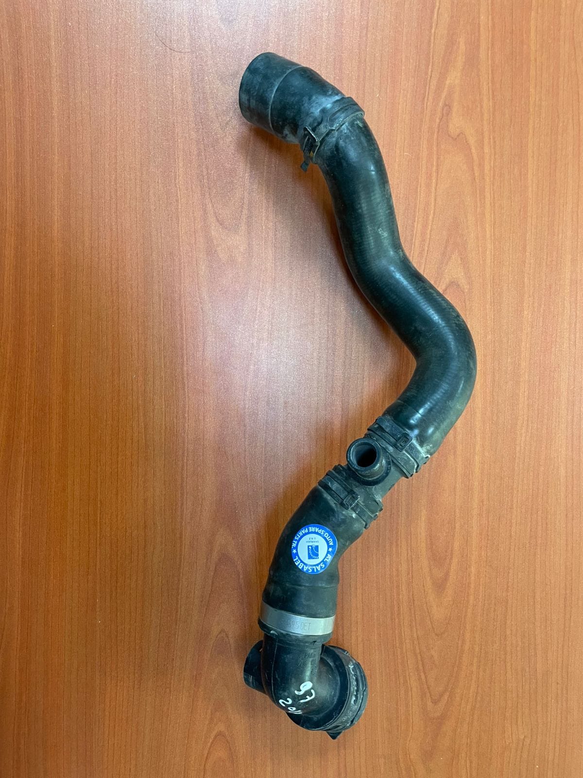 Audi Q7 Coolant Hose 7L8121051L Audi Q7 Coolant Hose 7L8121051L