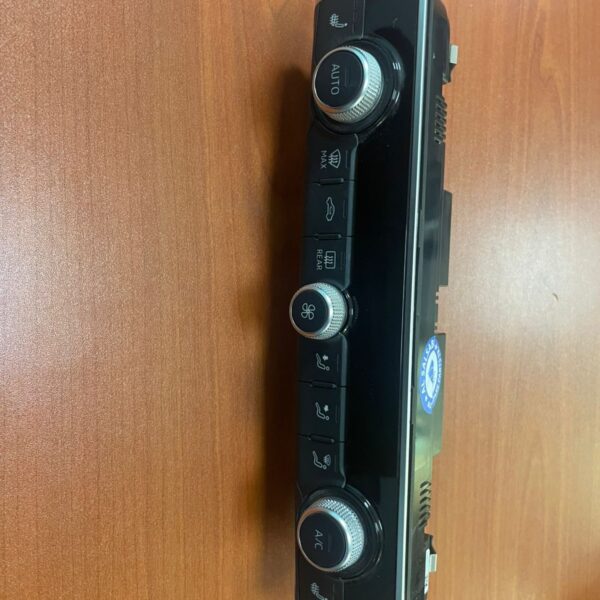 AUDI Q3 CONTROL AND DISPLAY PANEL 83A820043AC