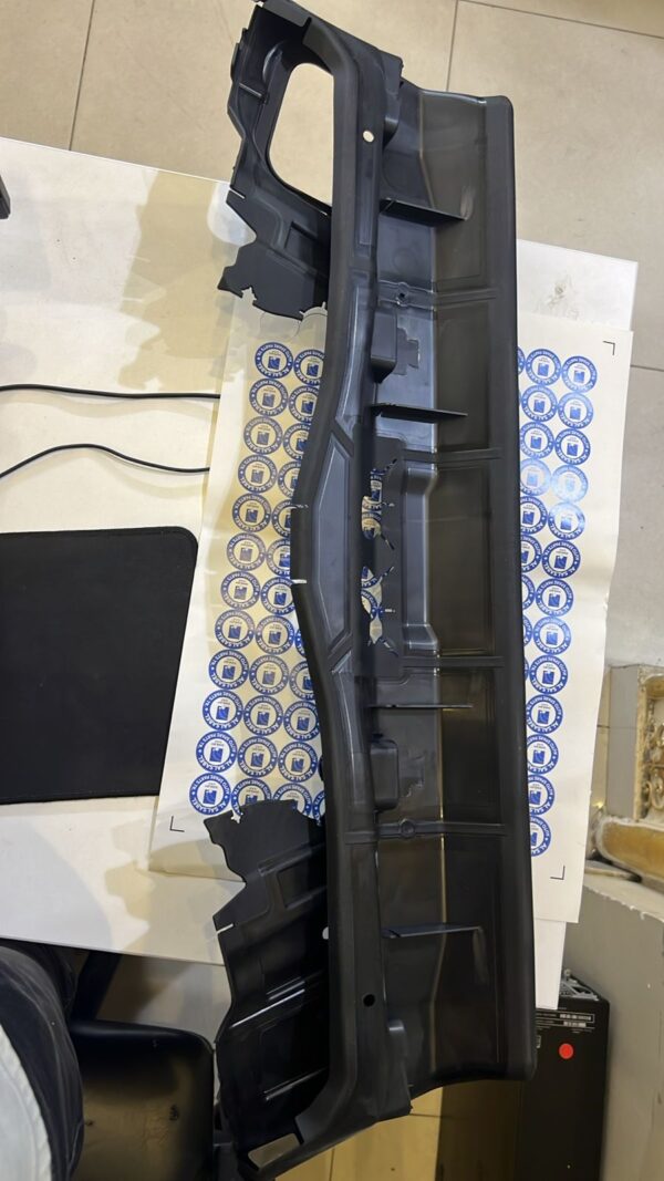Bmw Air Duct Radiator 51747399996