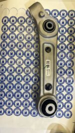 BMW Front wishbone left 686117302