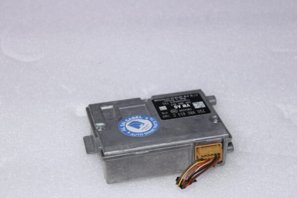 Audi Q3 Front Camera For Driver Assistance Programs 2Q0980653C - Image 4