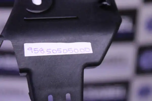 Porsche Cayenne Guide Right 95850505000