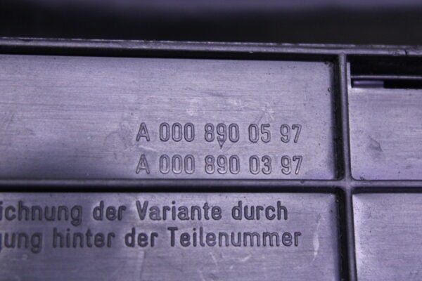 Mercedes Benz S Class Warning Triangle 0008900597