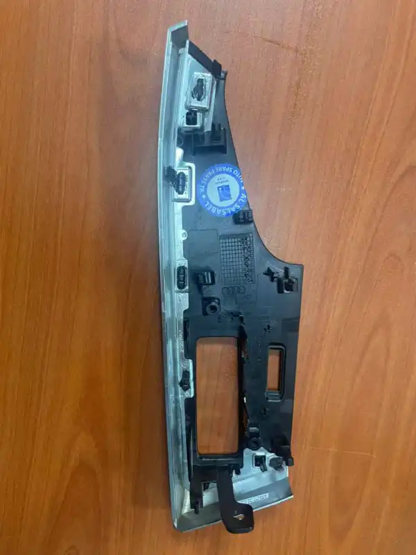 Audi Q7 Q8 Trim Drivers Side 4M8857237
