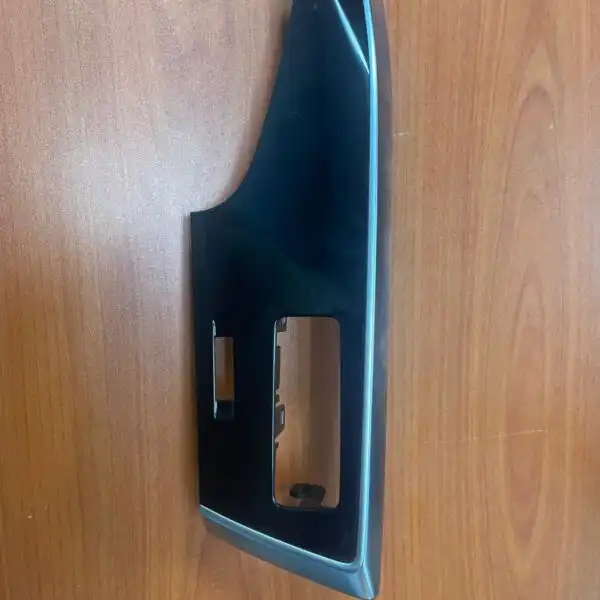 AUDI Q7 Q8 TRIM DRIVERS SIDE 4M8857237
