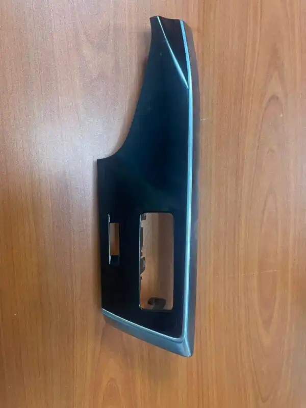 Audi Q7 Q8 Trim Drivers Side 4M8857237