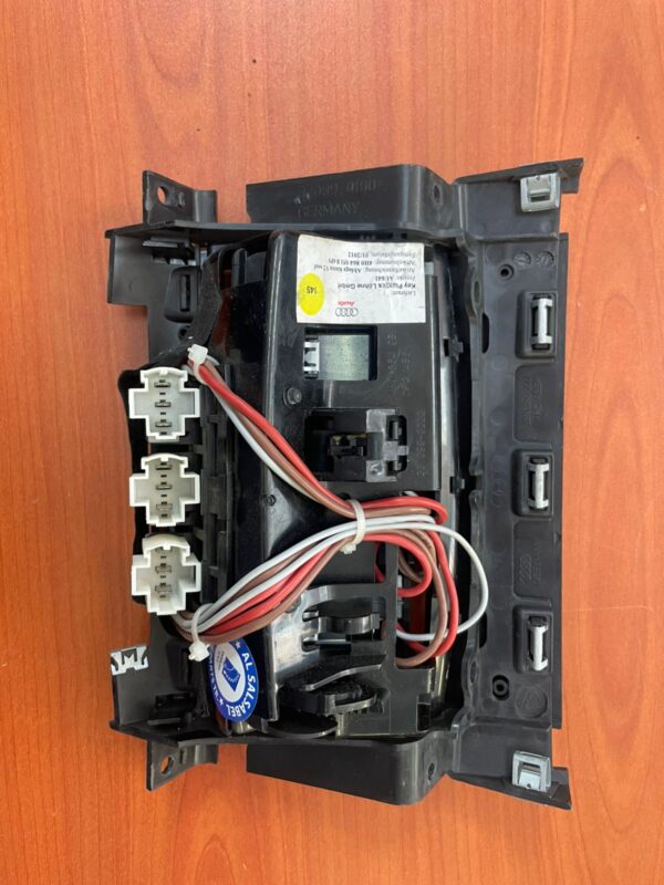 Audi A8 Panel With Flap 4H0864051B