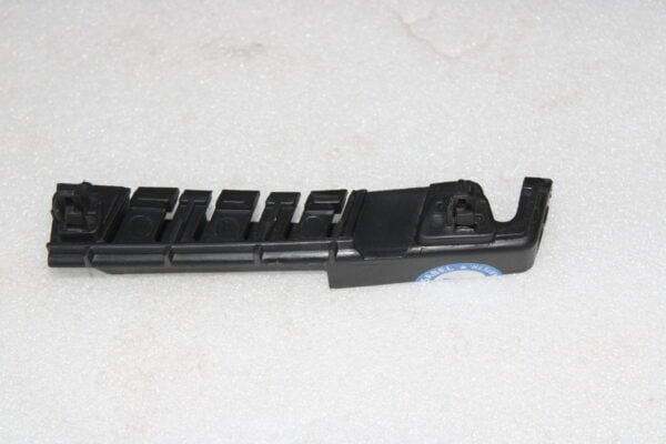 Audi A8 Guide Piece Right 4H0807284A