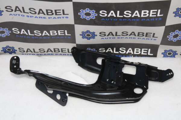 Audi A7 Brace Right Front 4K8821132B