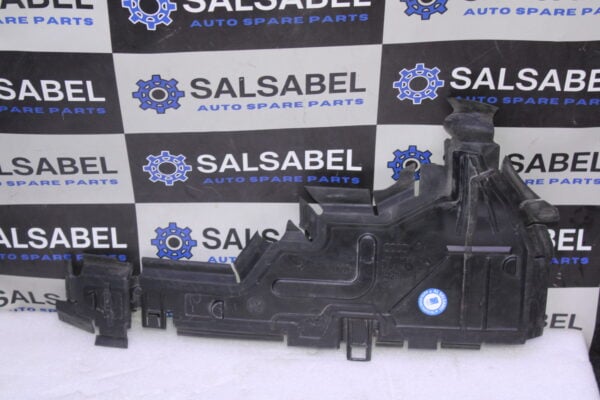 Audi Q7 Air Guide Right 4M0121284Dk