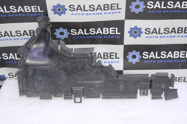 Audi Q7 Air Guide Right 4M0121284Dk