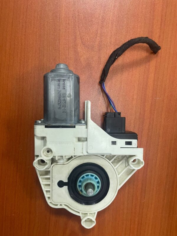 Audi Q7 Drive Unit For Boot Cover 4M0863560