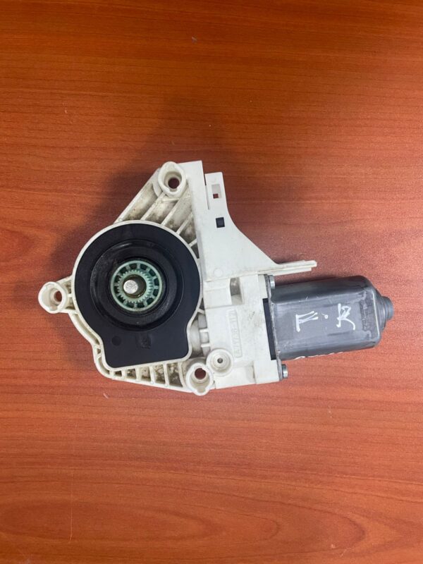 Audi Window Regulator Motor 8K0959802B