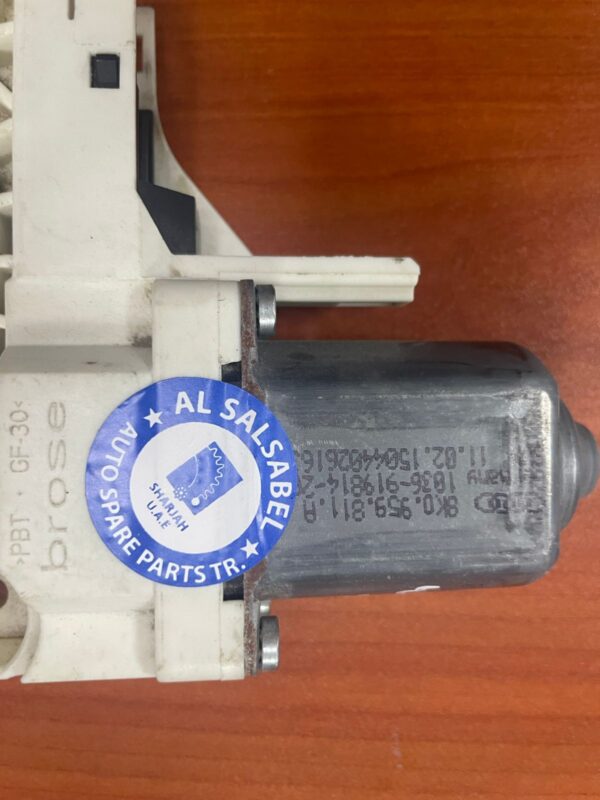 Audi Window Regulator Motor 8K0959811A
