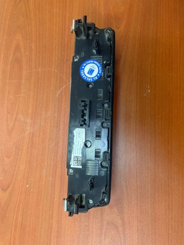 Audi A3 Display And Control Panel 8Y0820043