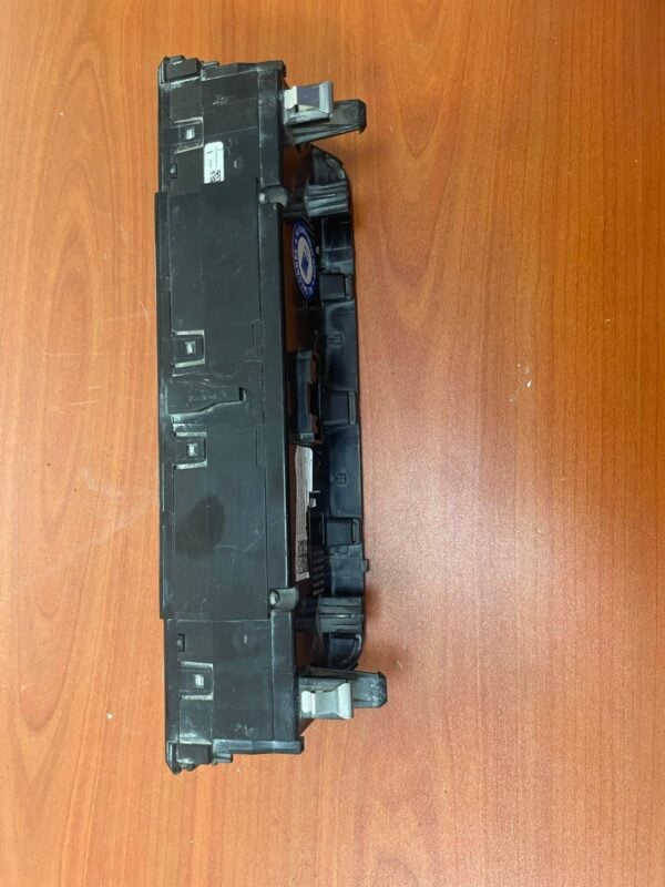 Audi A3 Display And Control Panel 8Y0820043