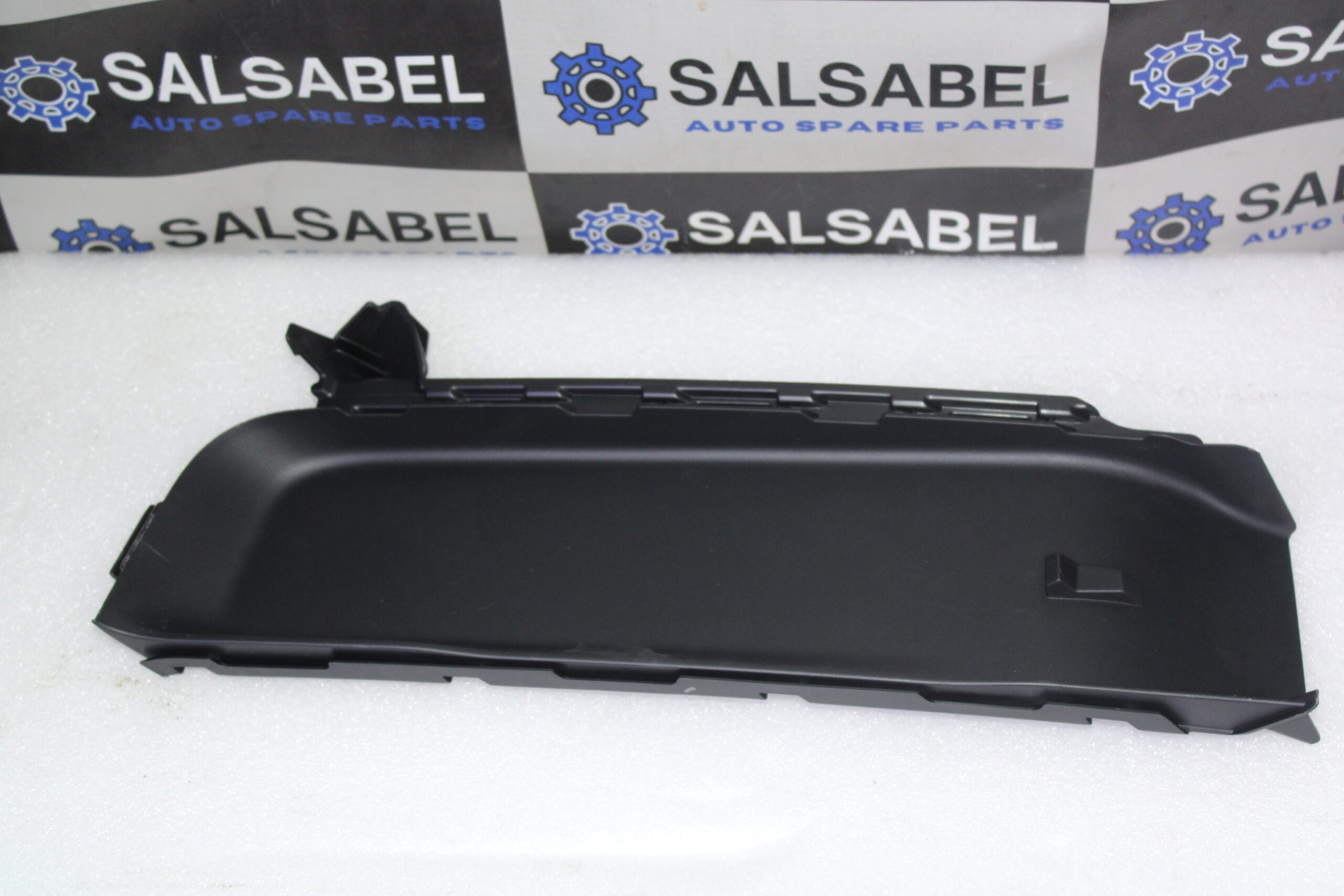 Porsche Cayenne Air Guide Right Side 9Y0807162M Porsche Cayenne Air Guide Right Side 9Y0807162M