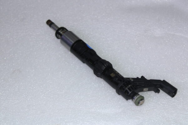 Audi A8 Injection Valve 06M906036S