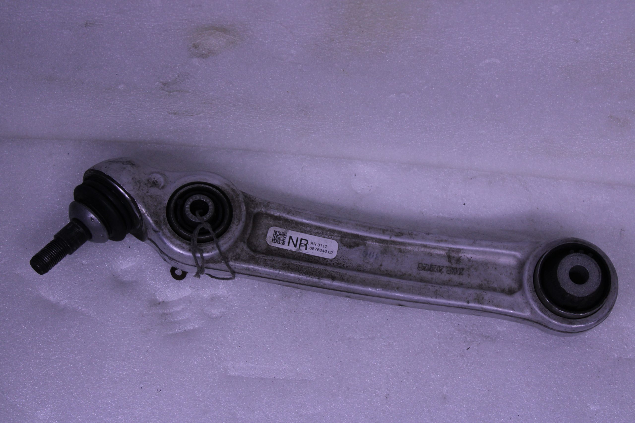Rolls Royce Ghost Wishbone Bottom With Rubber Mount Right 31106876346