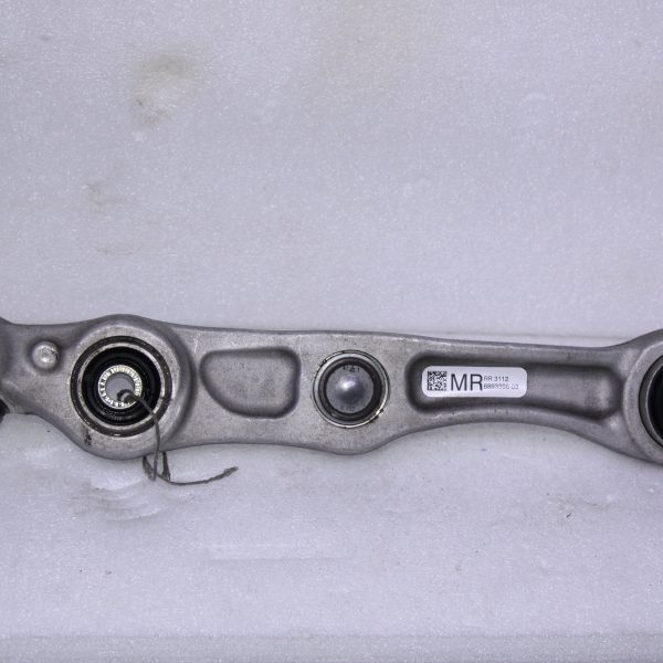ROLLS ROYCE CULLINAN WISHBONE BOTTOM WITH RUBBER MOUNT RIGHT 31106893396
