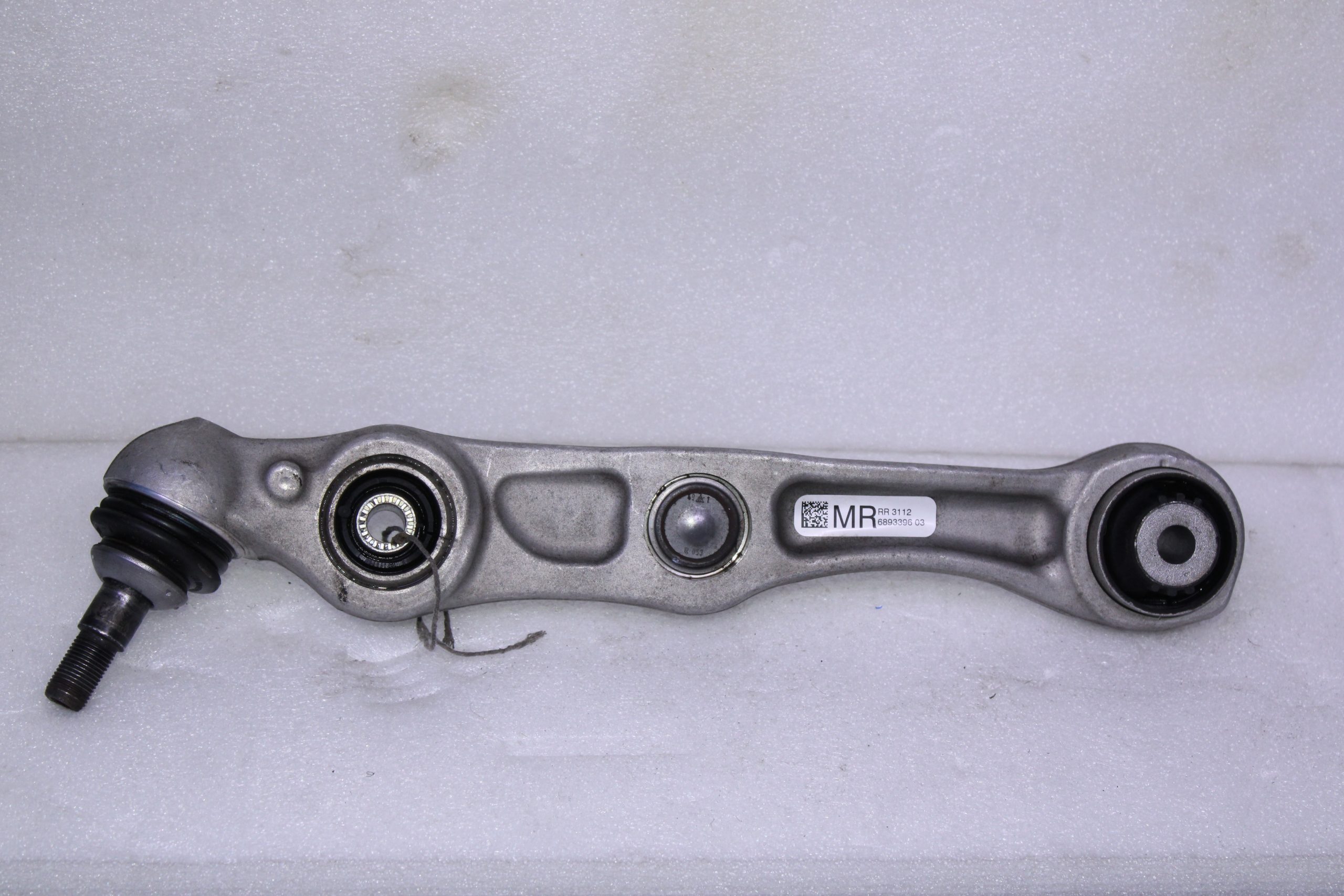 Rolls Royce Cullinan Wishbone Bottom With Rubber Mount Right 31106893396