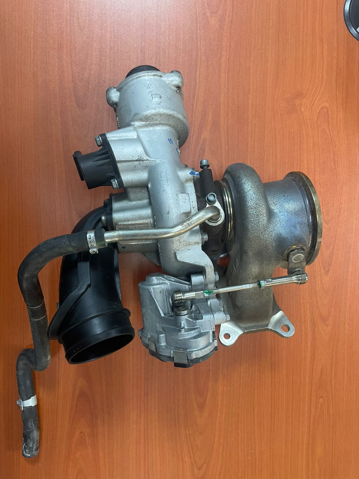Audi Q5 Exhaust Gas Turbocharger 06N145722A
